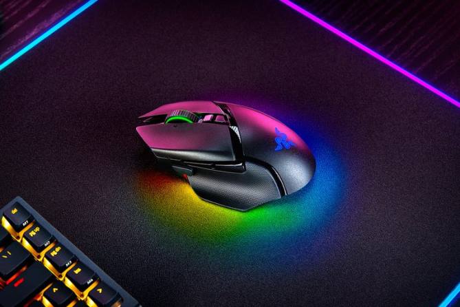 Schwarz Mäuse FB2L31 Basilisk v3 pro Razer