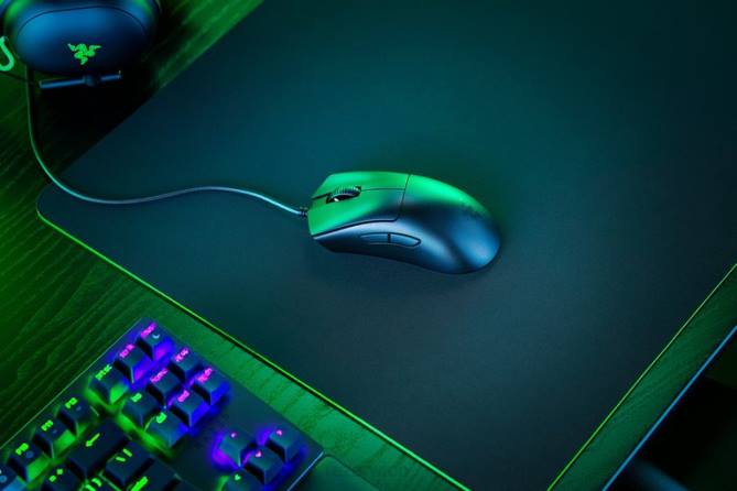 eine Farbe Mäuse FB2L39 Deathadder v3 Razer