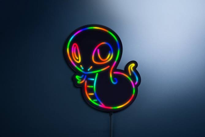 eine Farbe Gang FB2L200 Sneki Snek Wandleuchte Razer